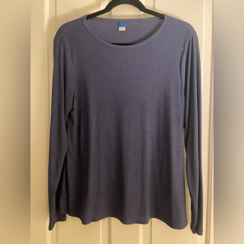 Old Navy tee